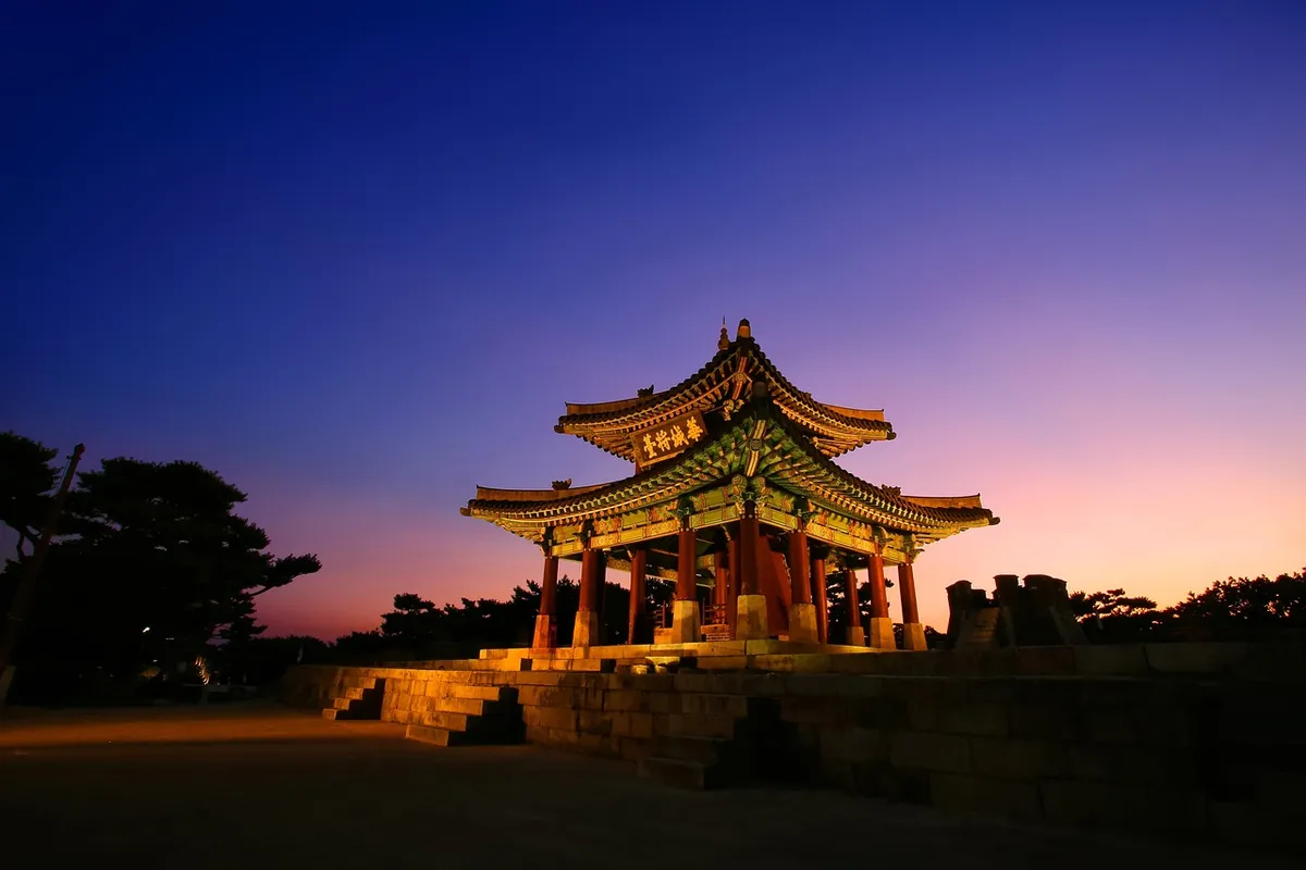 ソウン、立ち上がったソウンハセONG要塞、夜景、城、ユネスコ、韓国、共和国、世界文化遺産、文化遺産、マーズ、ソウン、ソウン
