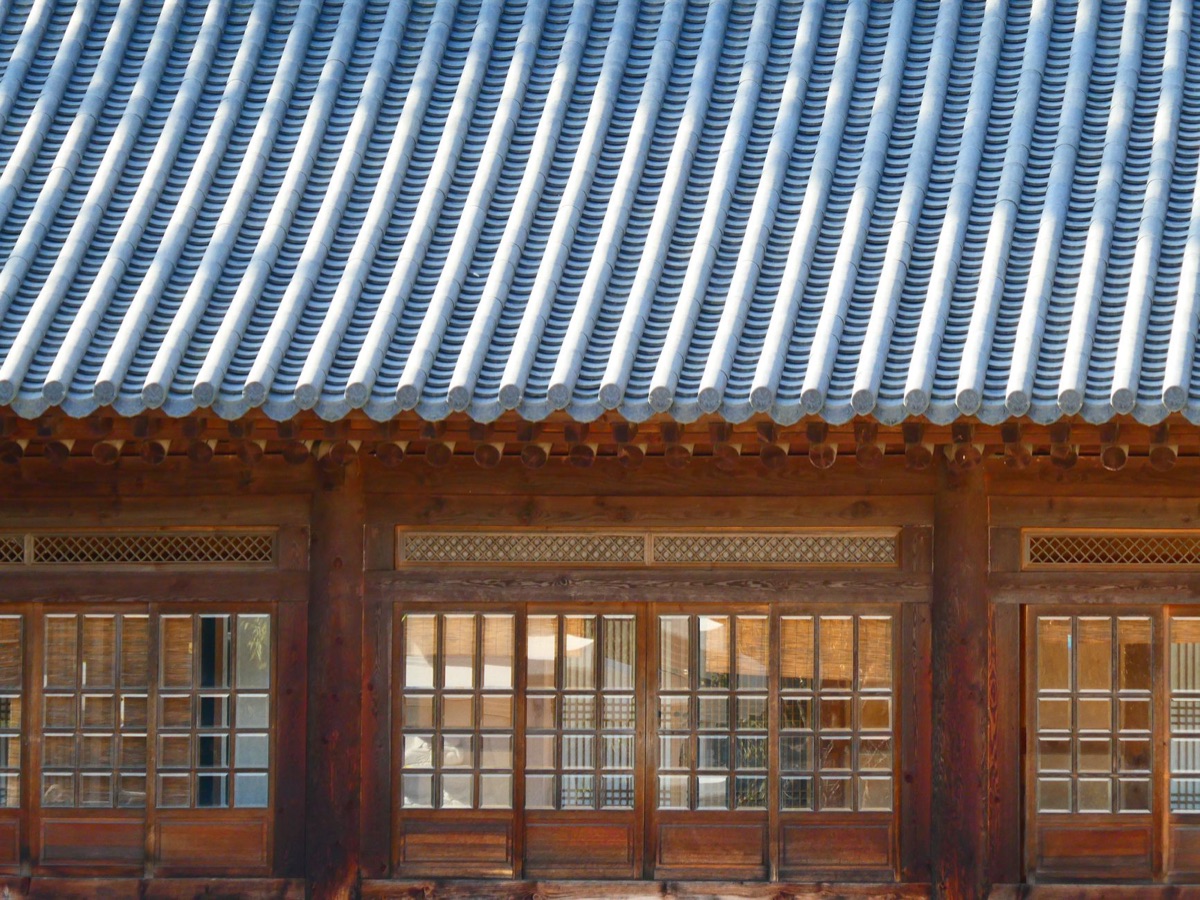 Traditional Korean hanok exterior