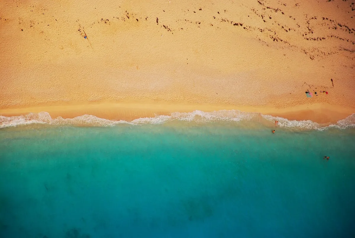 beach, shoreline, aerial view, bird's eye view, drone photography, coast, sea, ocean, waves, summer, shore, sand, vacation, water, nature, coastline, travel, se